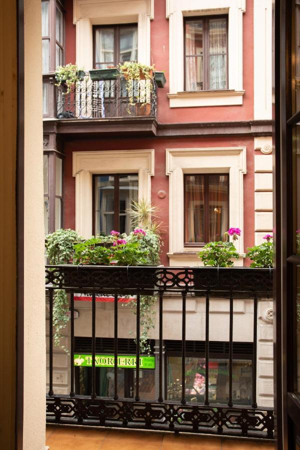 Acogedor Apartamento En El Centro Del Casco Viejo Apartamento Bilbao Exterior foto